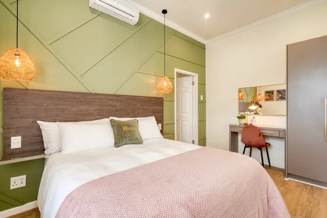 12B, 1 or 2 bedrooms, private patio and braai, 12 Leighorne Place